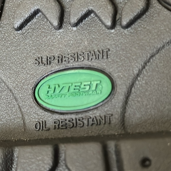 Hytest Safety Footwear Waterproof Composite Toe Shoe ASTM Oil & Slip Resistant - Picture 13 of 15